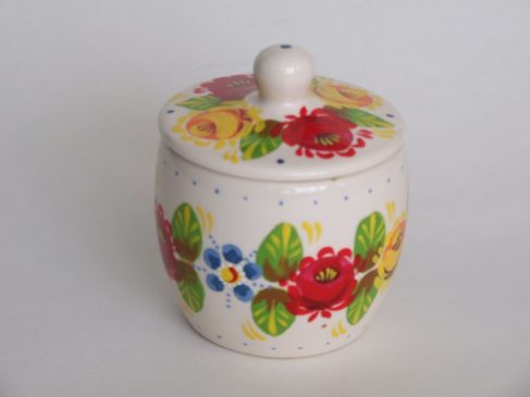 Cream china pot with lid