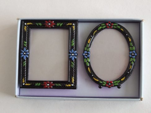 Miniature picture frames