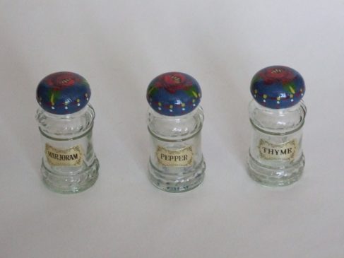 Set of 3 glass spice bottles